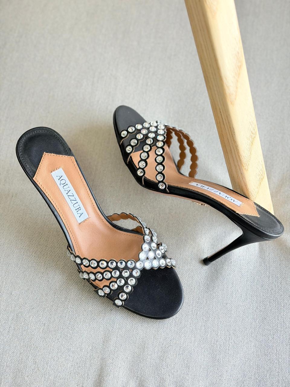 Aquazzura Heel Black With Diamond.
