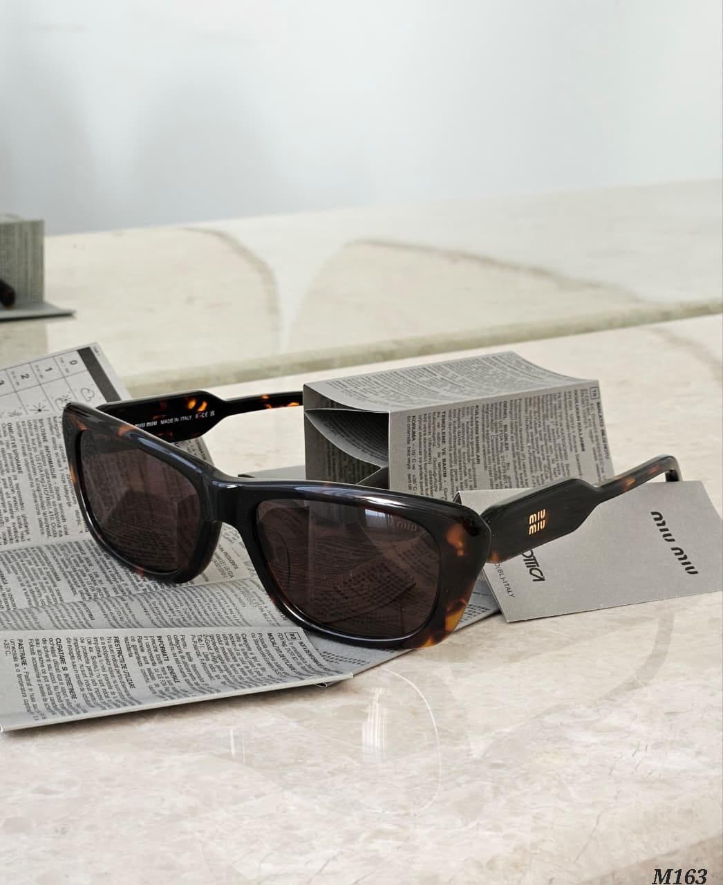 Chanel Cat-Eye Sunglasses – White (C180)
