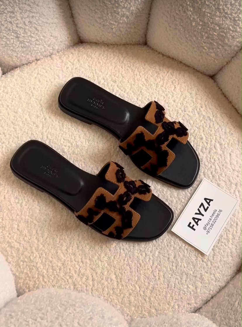 Hermes Tiger Oran Sandal
