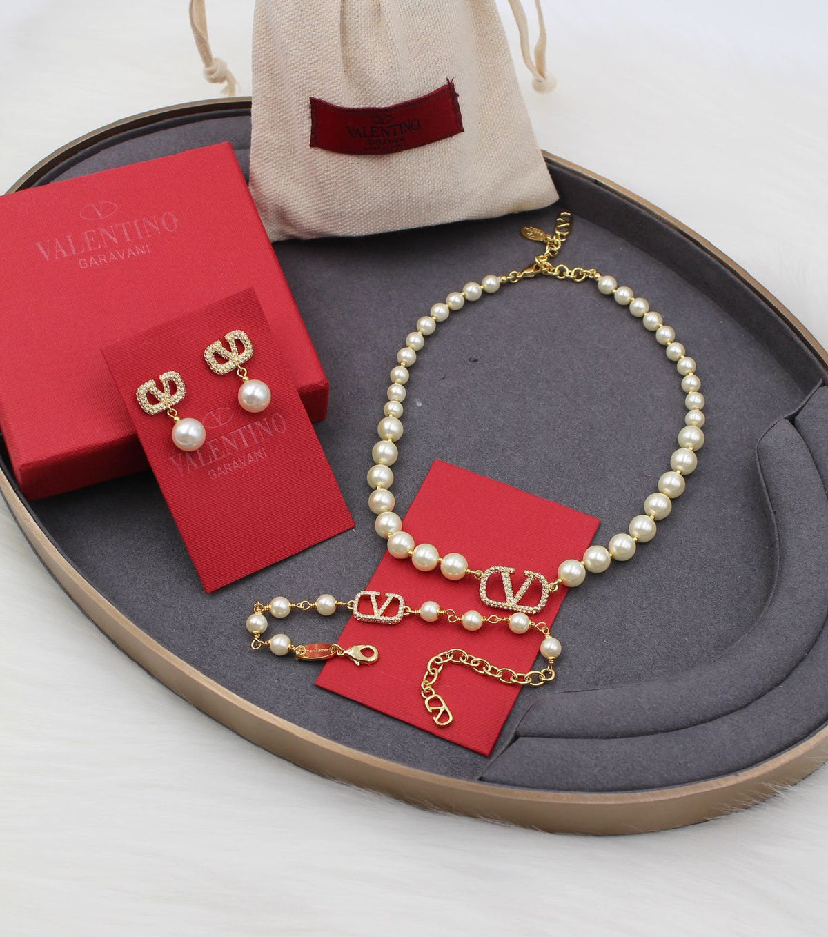 Valentino VLogo Pearl Set (Necklace, Bracelet, Earrings)
