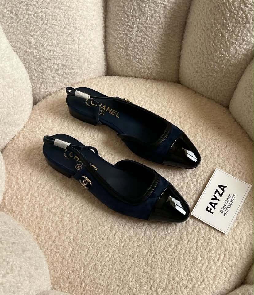 Chanel Black Cap-Toe Singback Flat