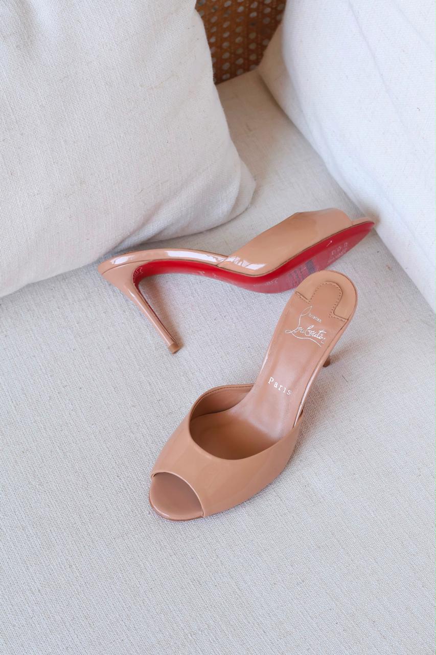 Christian Louboutin Calfskin Pumps Beige