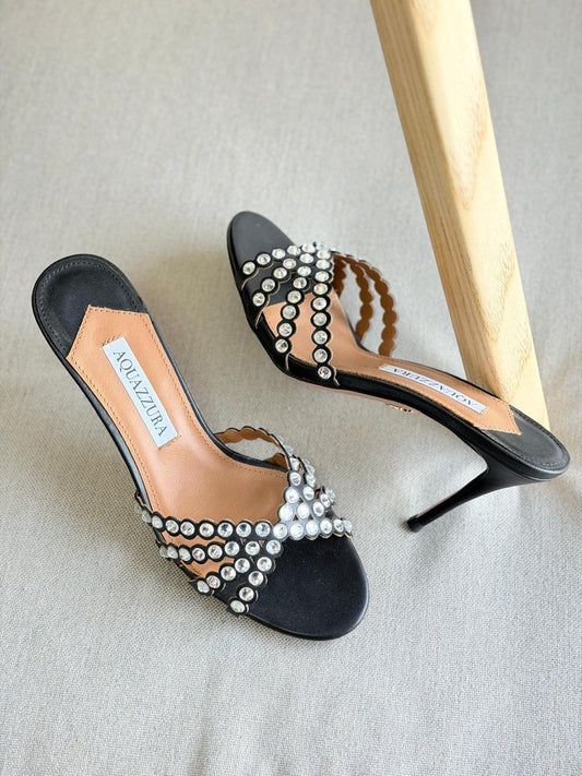 Aquazzura Heel Black With Diamond.