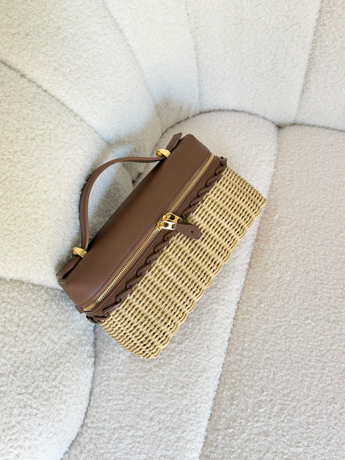 Chanel Small Vanity Straw Leather Shoulder Bag -23 cm