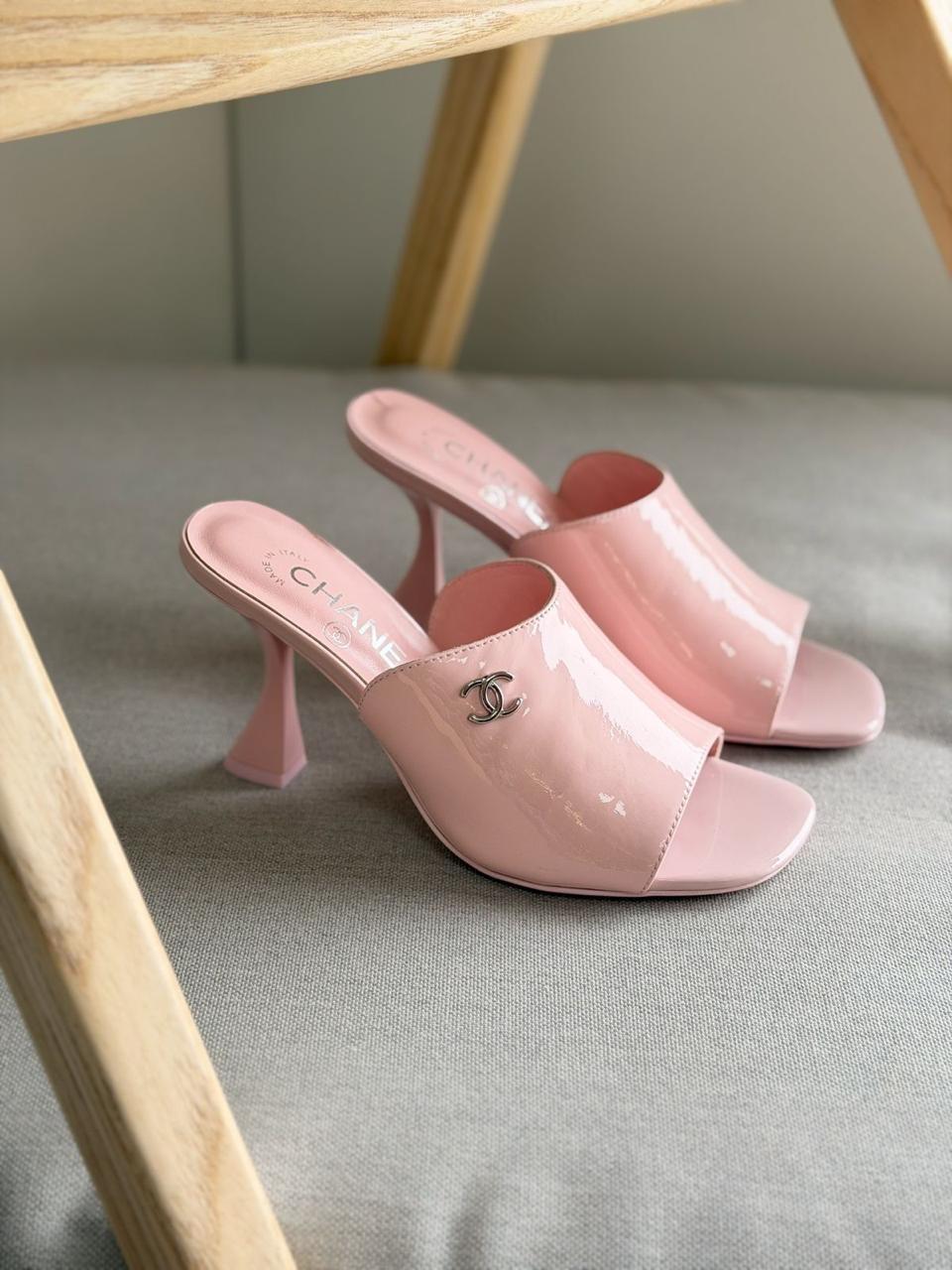 Chanel Calfskin Shinny Leather Pink.