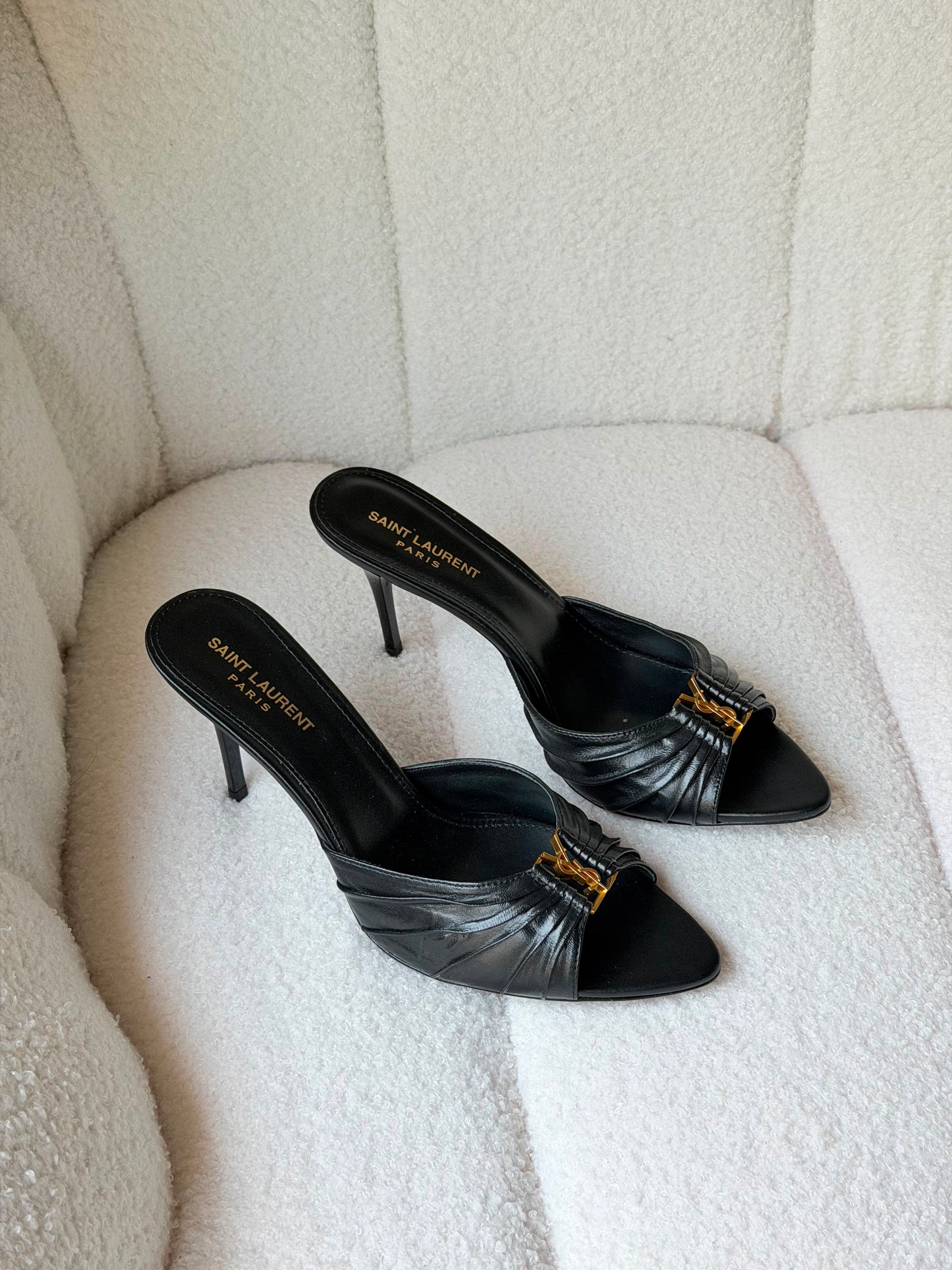 YSL Babylone Heels in Smooth Leather