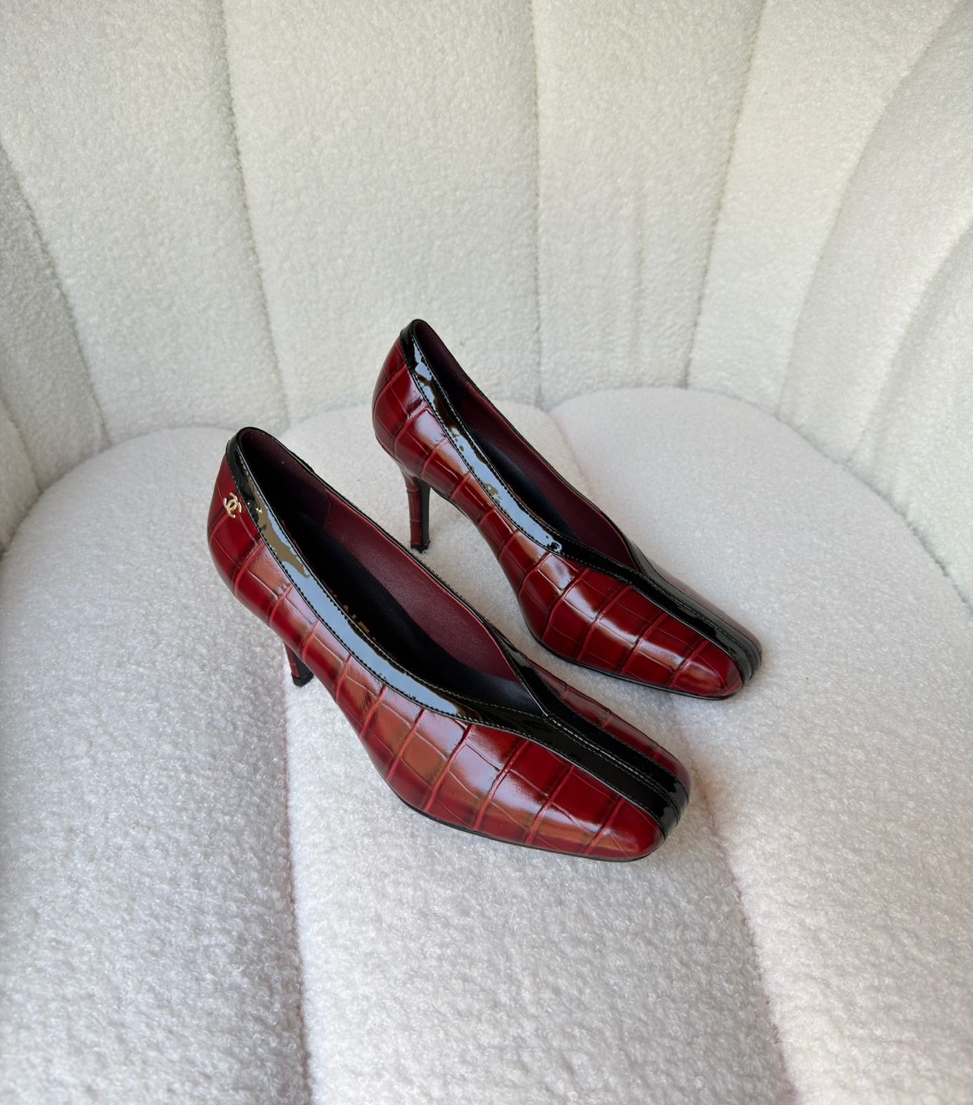 Chanel Pumps in Crocodile Embossed Calfskin