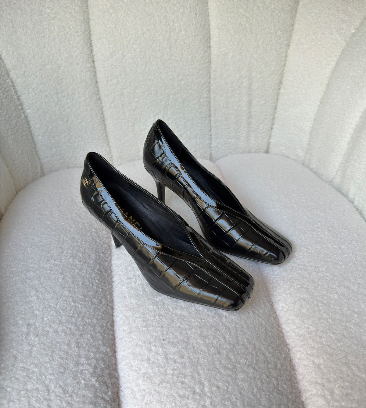 Chanel Pumps in Crocodile Embossed Calfskin