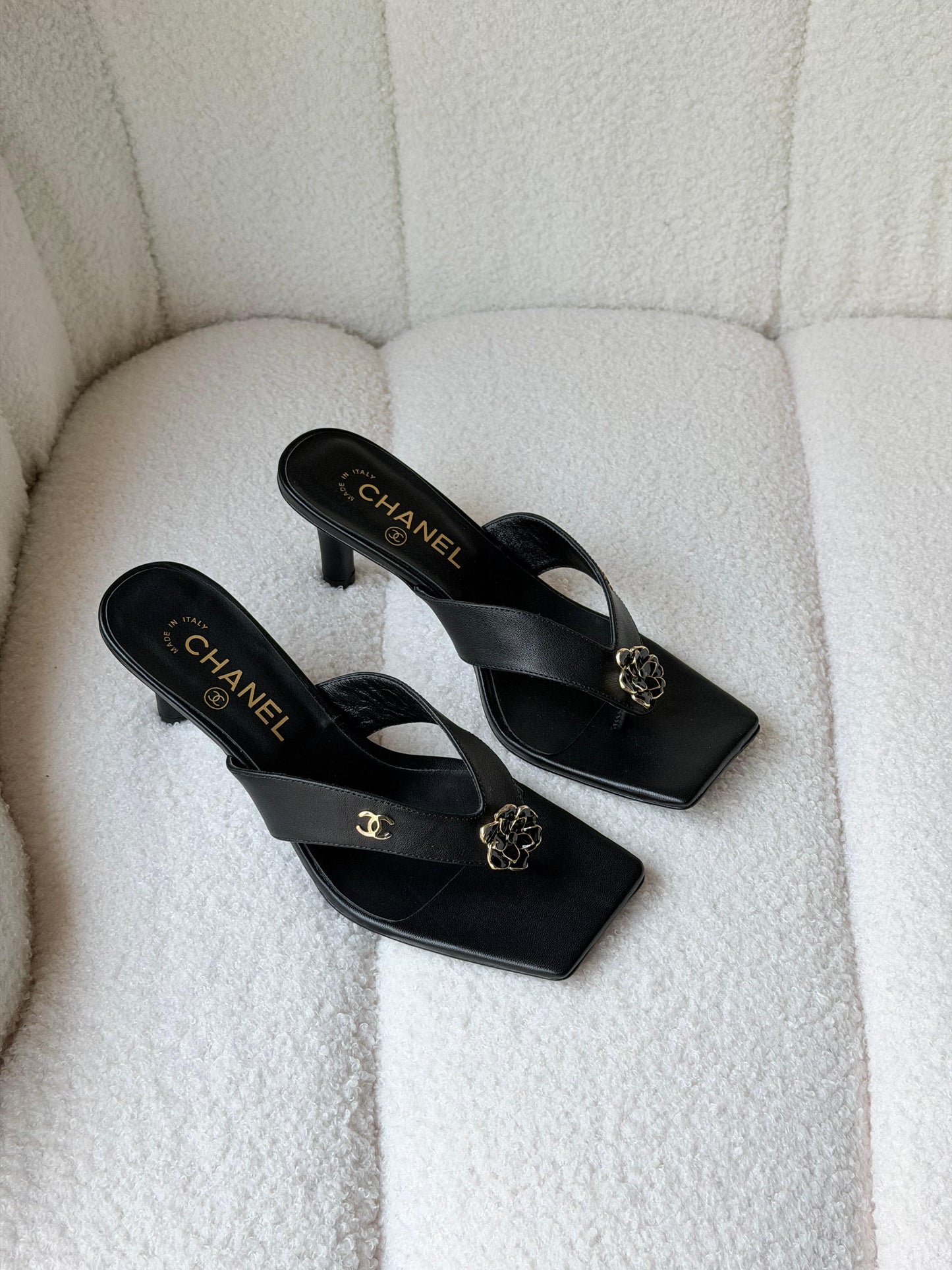 Chenl Black Croc-Embossed Mule Heels