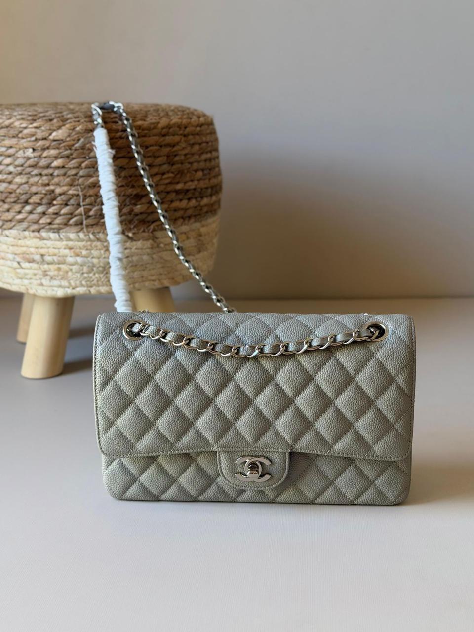 Chanel Classic 25 cm