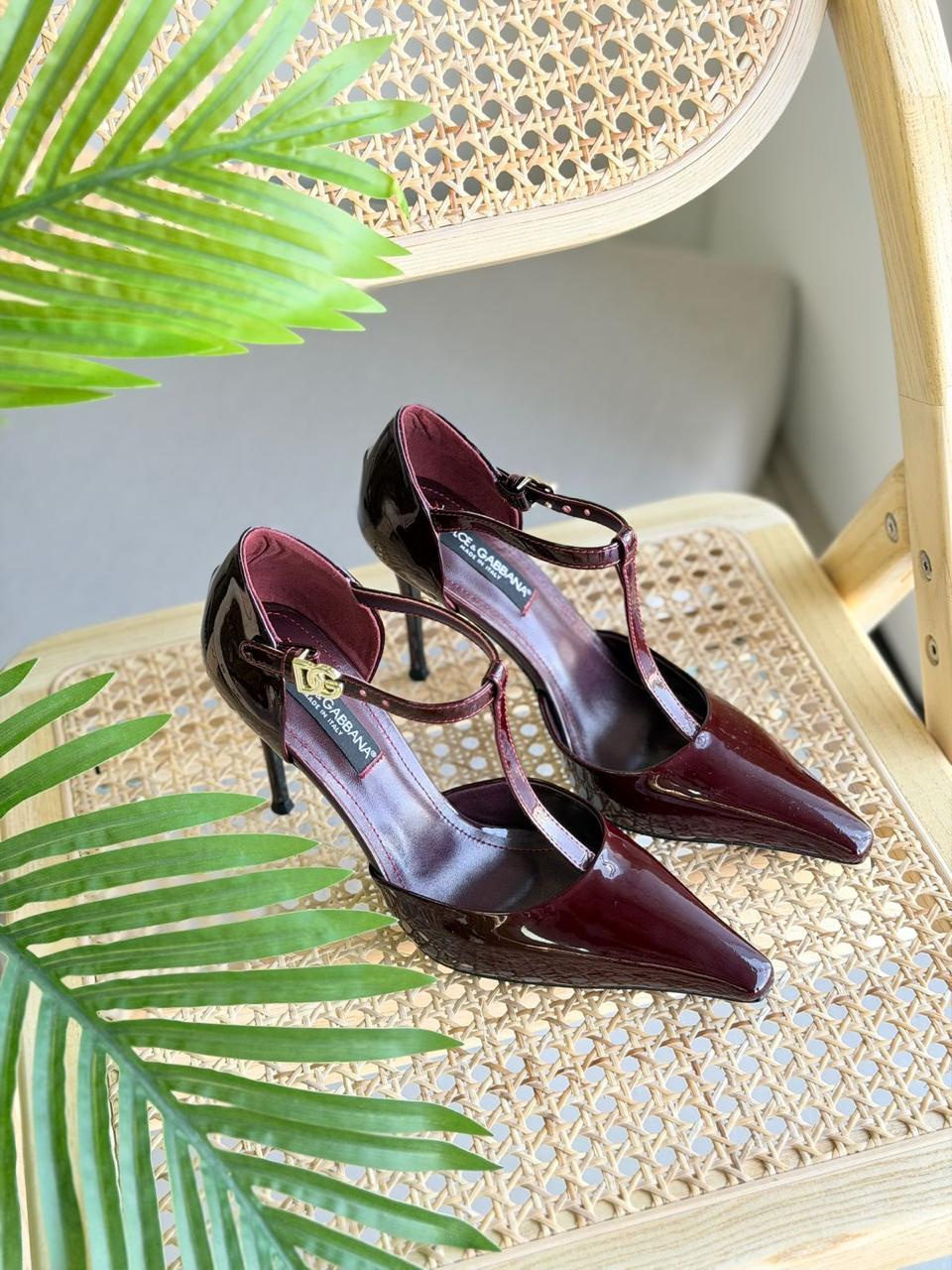 D&G  Calfskin Leather Pumps