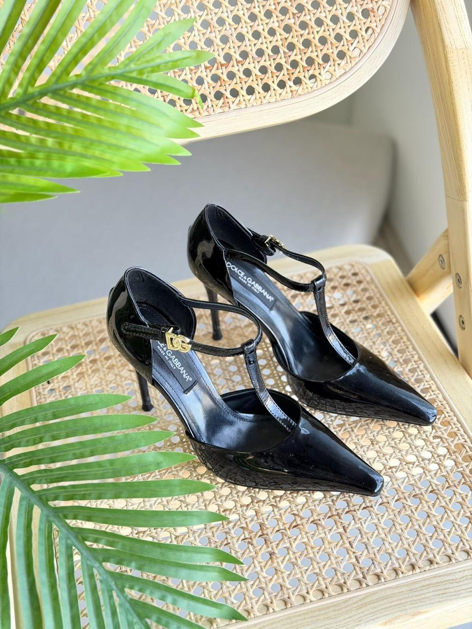 D&G Calfskin Leather Pumps