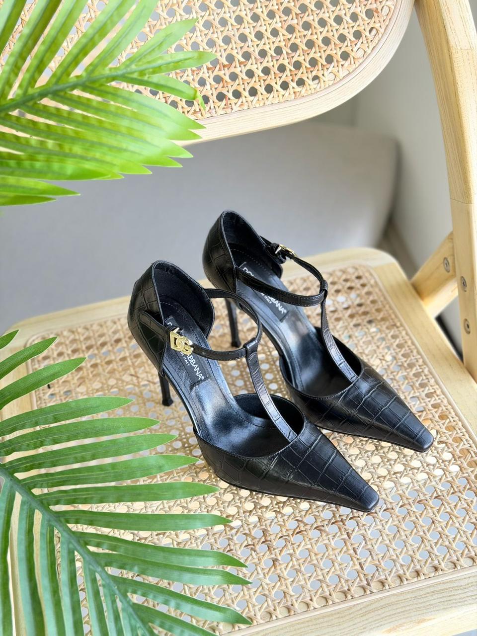 D&G Crocodile Embedded Calfskin Leather Pumps