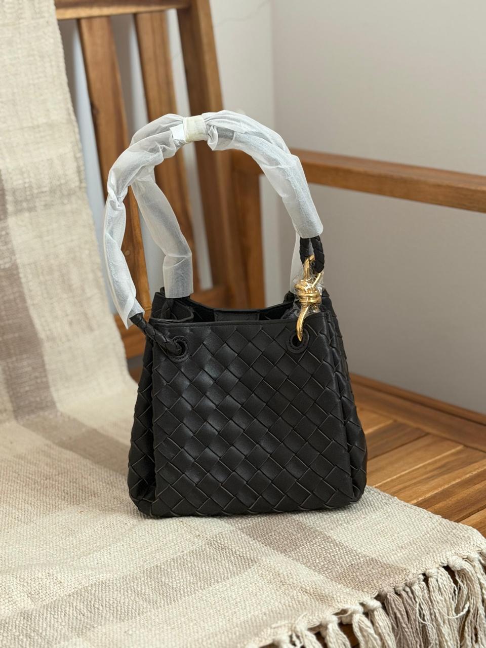 Bottega Veneta Andiamo Bag In Intrecciato Leather