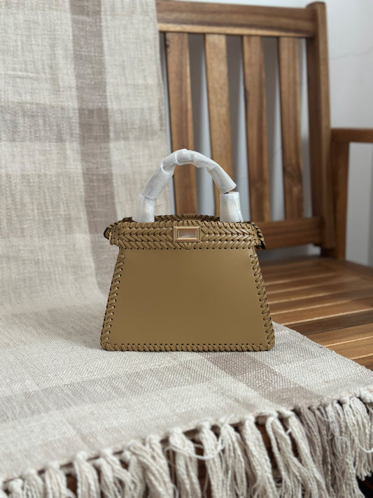 Fendi Small Peekaboo 20 cm