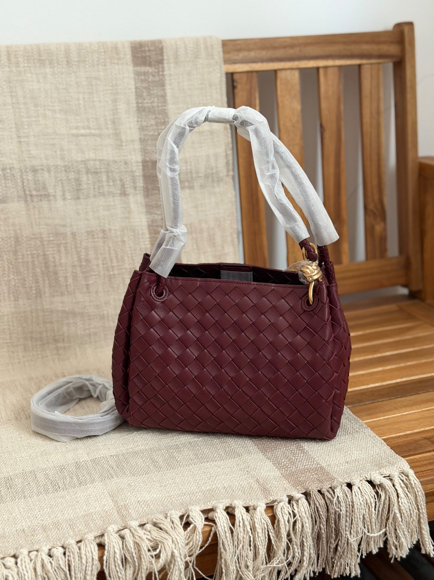Bottega Veneta Bucket Bags 24 cm
