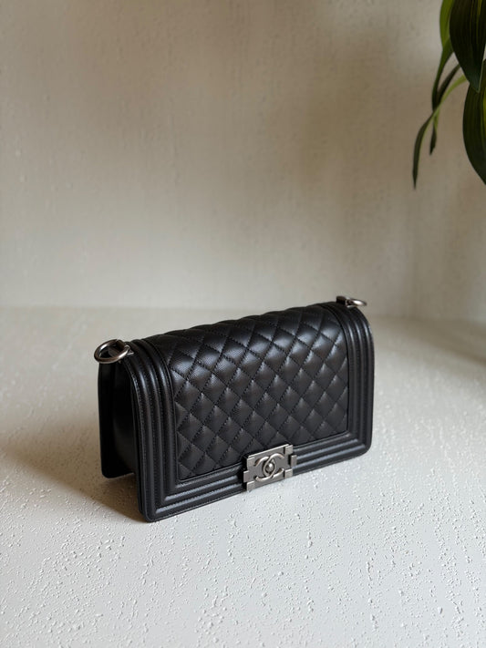 Chanel Boy Black color 20 cm