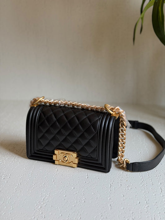 Chanel Boy Black color 20 cm