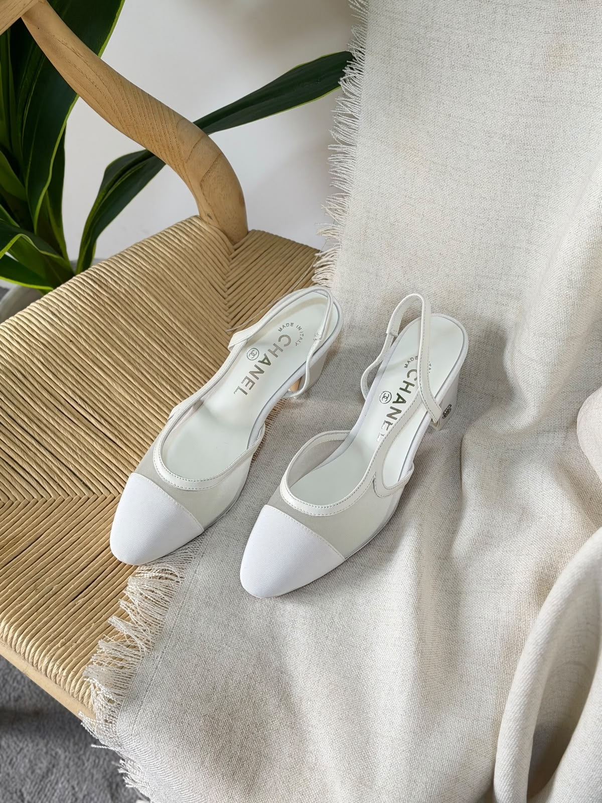 Chanel LlINE Willow Pumps