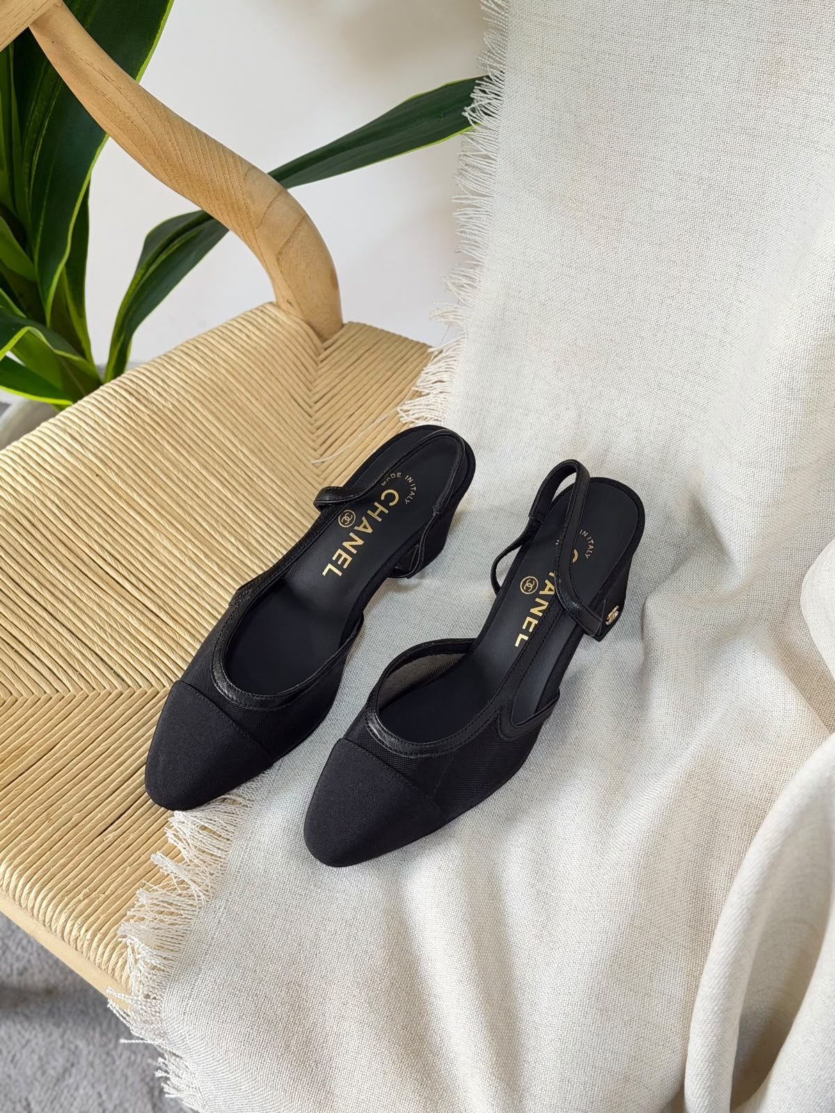 Chanel LlINE Willow Pumps