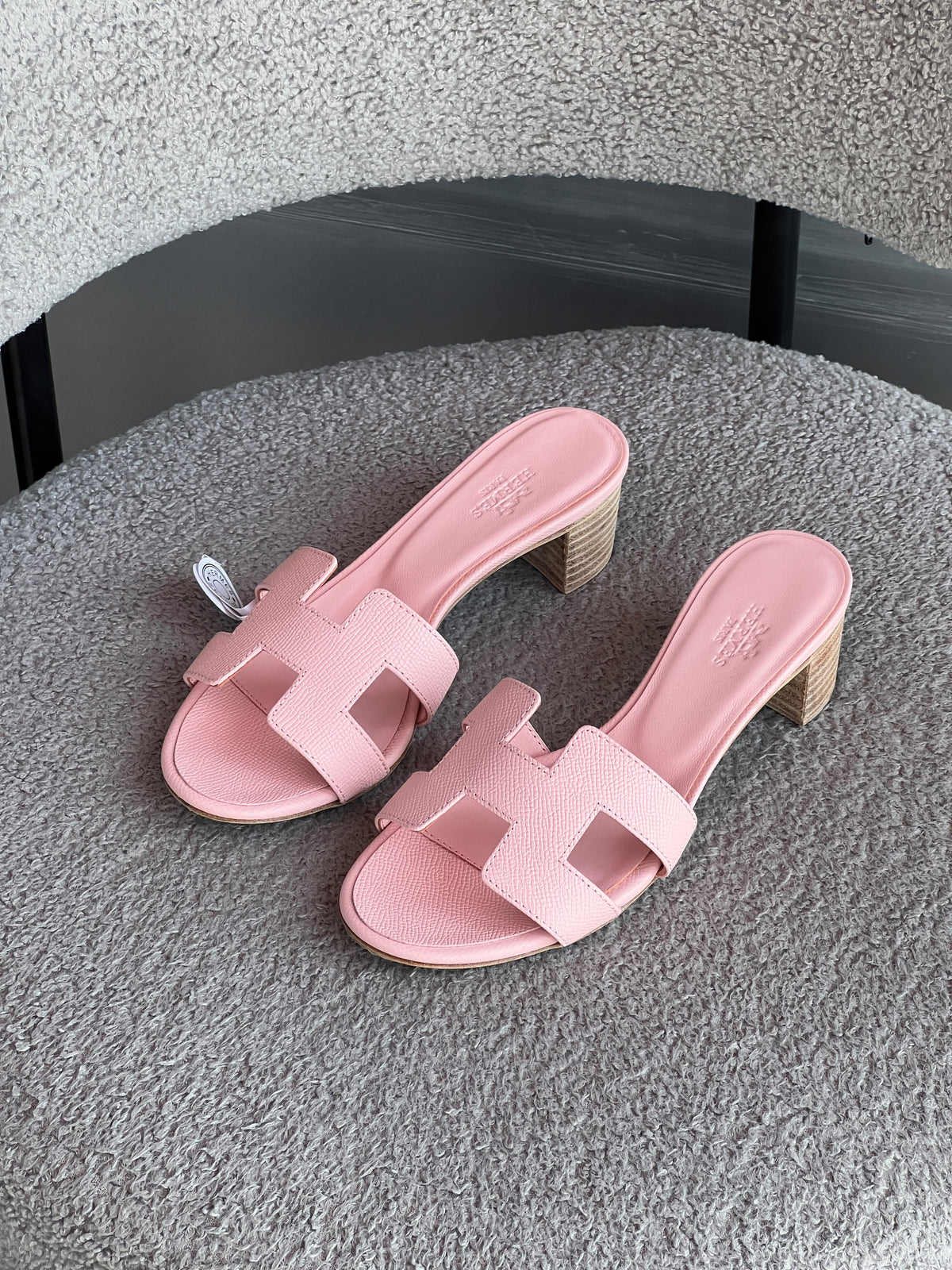 Hermes Oasis Pink Sandals