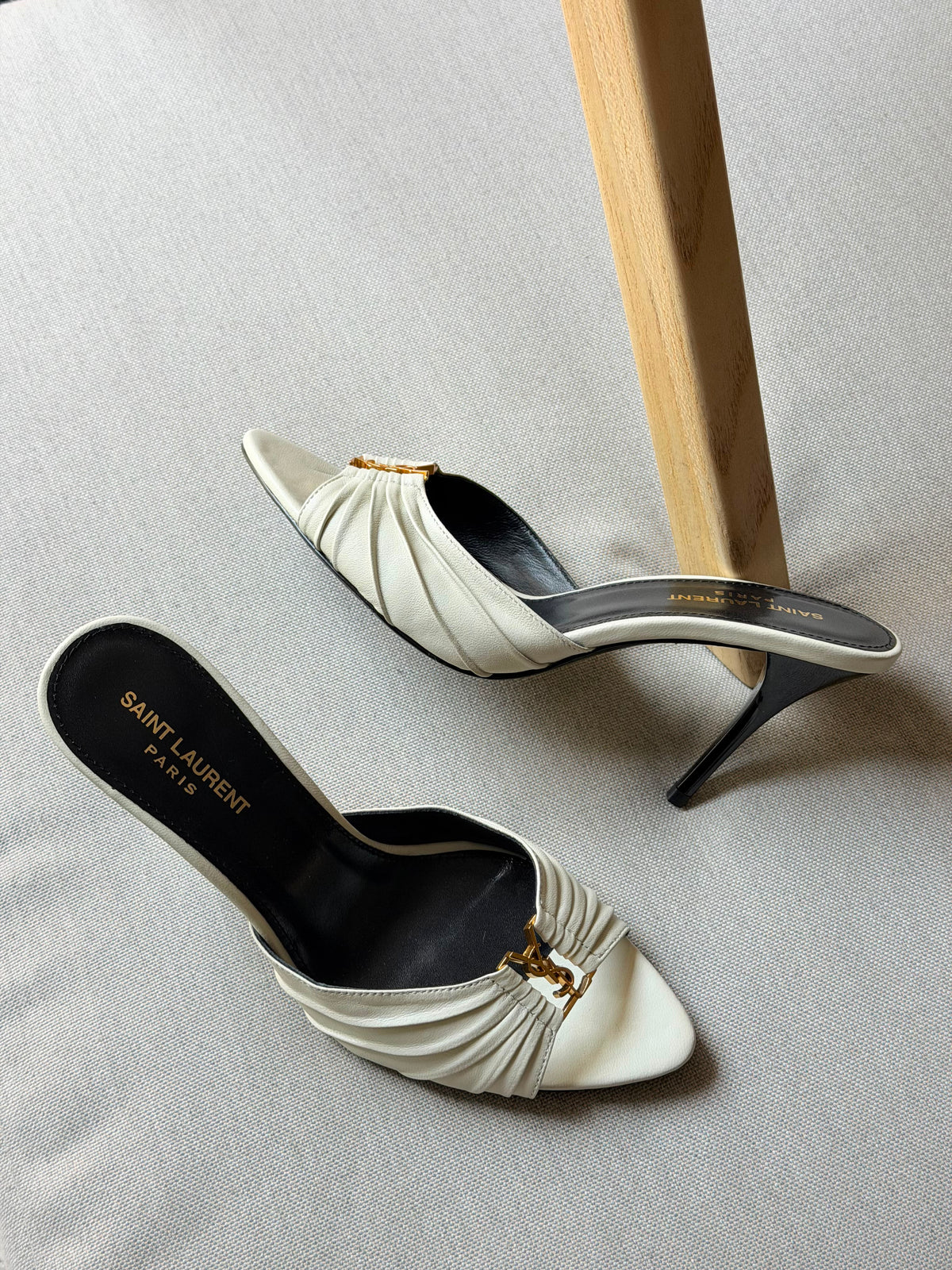 YSL Babylone Heels in Smooth Leather