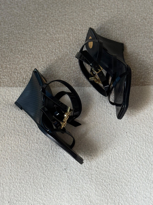 YSL Cassandra Logo Plaque Shinny Sandals