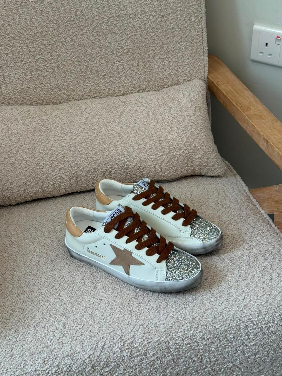 Gollden Goose Super Star Low-Top Sneakers